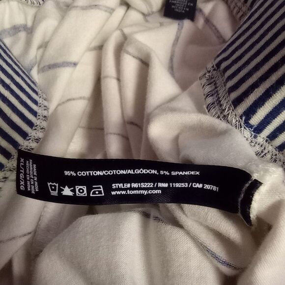 Tommy Hilfiger cream and navy blue striped pajama bottoms. Size XL - Picture 3 of 4